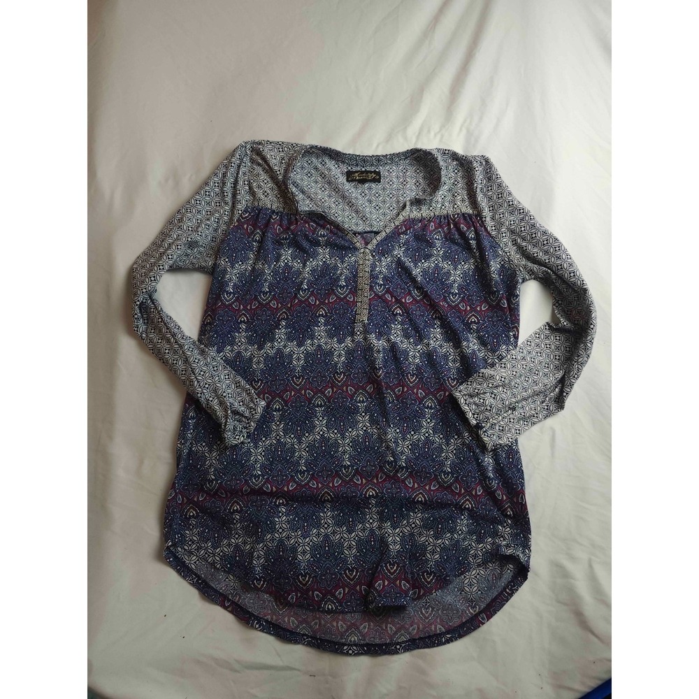 Absolutely Famous Shirt Top Womens Large Blue Long Sleeve V-Neck Casual Tunic